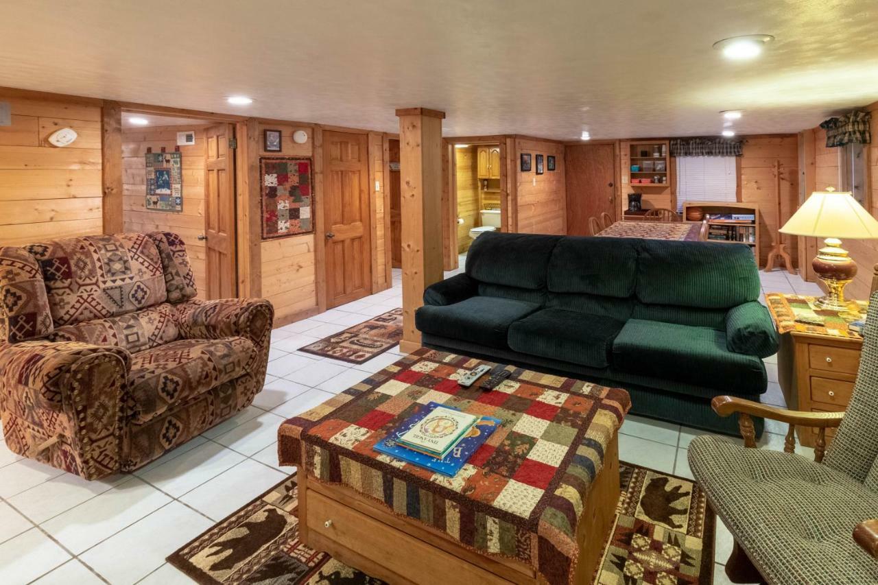 3 Bed 2 Bath Vacation Home In Брайсън Сити Екстериор снимка